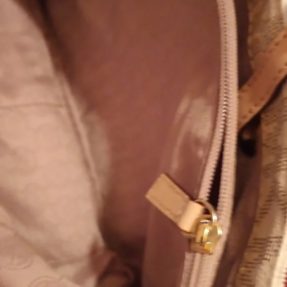 Michael Kors - Picture 4 of 5